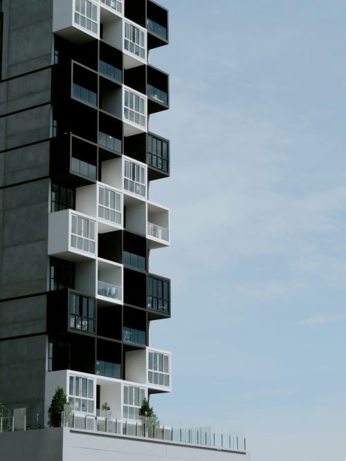 Gevel van een modern appartementsgebouw.